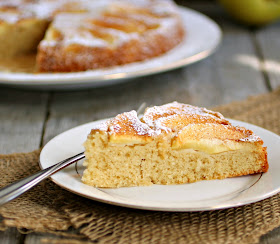 Simple Apple Cake