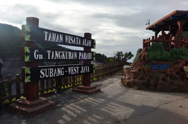 Gunung Tangkuban Perahu