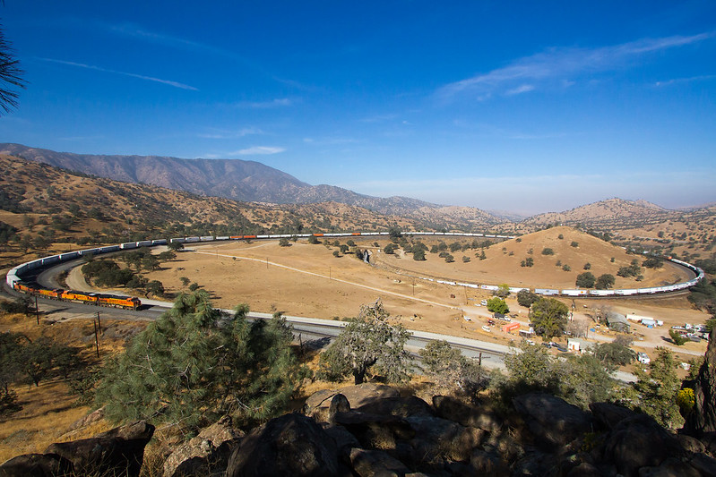 tehachapi loop, tehachapi pass, tehachapi elevation, tehachapi train loop, tehachapi train, train loop, loop trains, tehapachi, tehachapi loop map, the loop california, the loop ca, tehachapi pass elevation, tehachapi altitude, pacific loop, railroad loops, tehachapi railroad, tehachapi pass ca, california rail pass, 	 railroad loop, the loop tehachapi, tehachapi pass railroad map, amtrak tehachapi, tehapachi pass, tehachapi train schedule, california loop