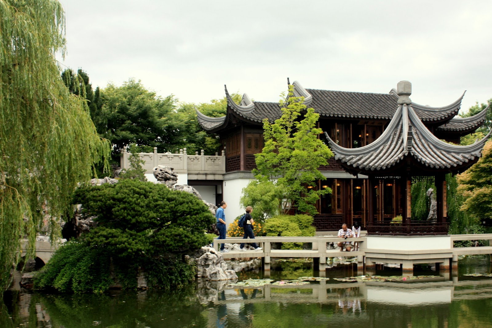 Rainy day thoughts: Lan Su Chinese Garden