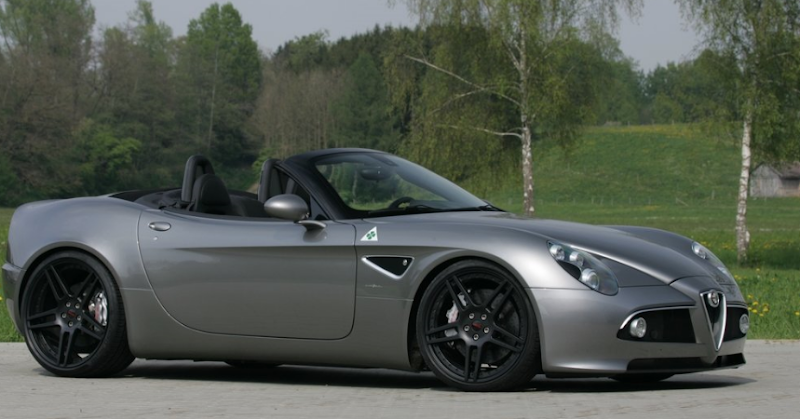 Alfa Romeo 8C Spider Novitec Rosso