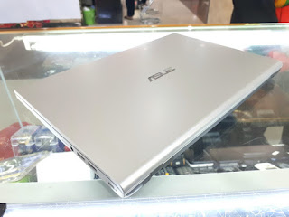 Laptop ASUS M409DA RAM 4GB HDD 1TB Silver AMD Athlon Seken Mulus Fullset