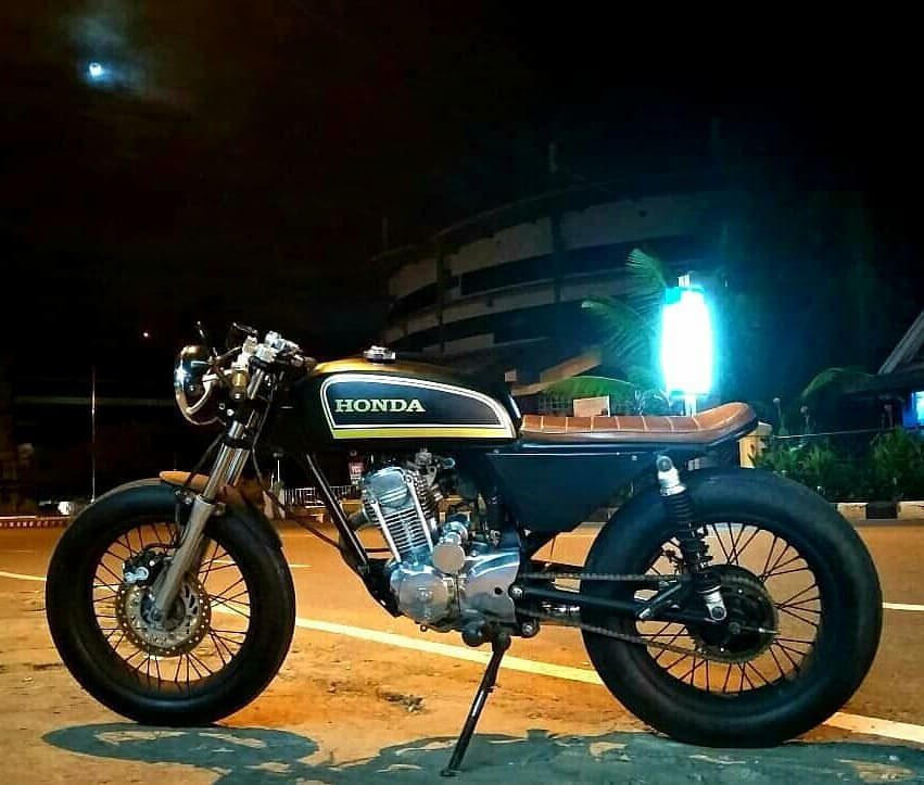 Inspirasi Modifikasi Motor Custom Bratcafe  Part 