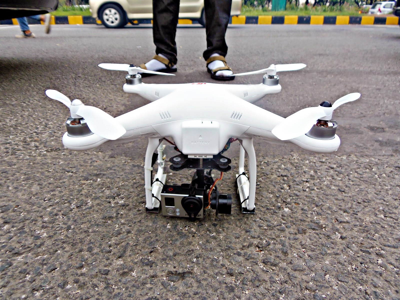 Apa itu DJI Phantom atau Drone (review + harga 