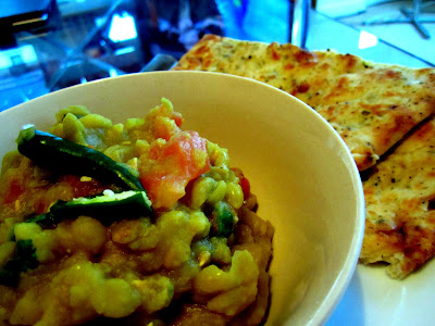 Matar chole, dry peas