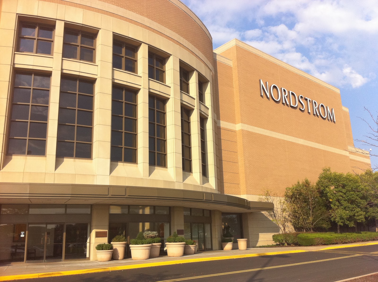 with one area location in the kansas city area nordstrom at oak park ...