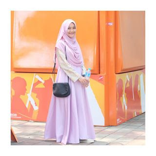 Selebgram Muslimah Berhijab Syari