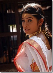 prathishta hot sideview_pic