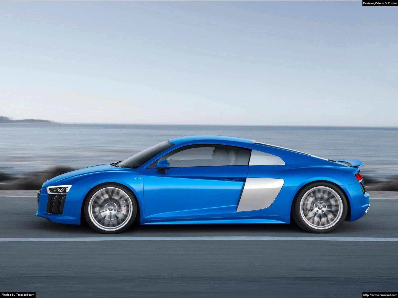 Hình ảnh xe ô tô Audi R8 V10 2016 & nội ngoại thất