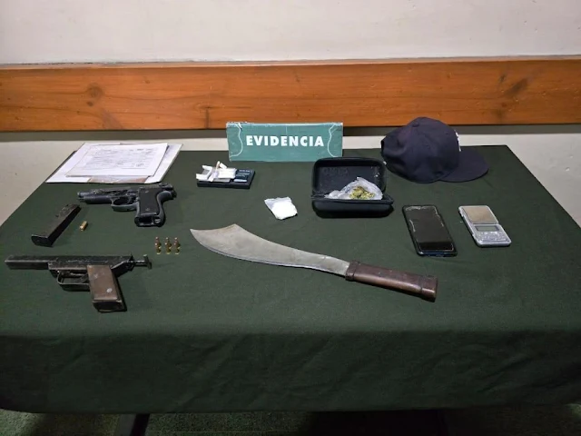 Carabineros de Osorno detienen a dos individuos por porte ilegal de armas y tráfico de drogas
