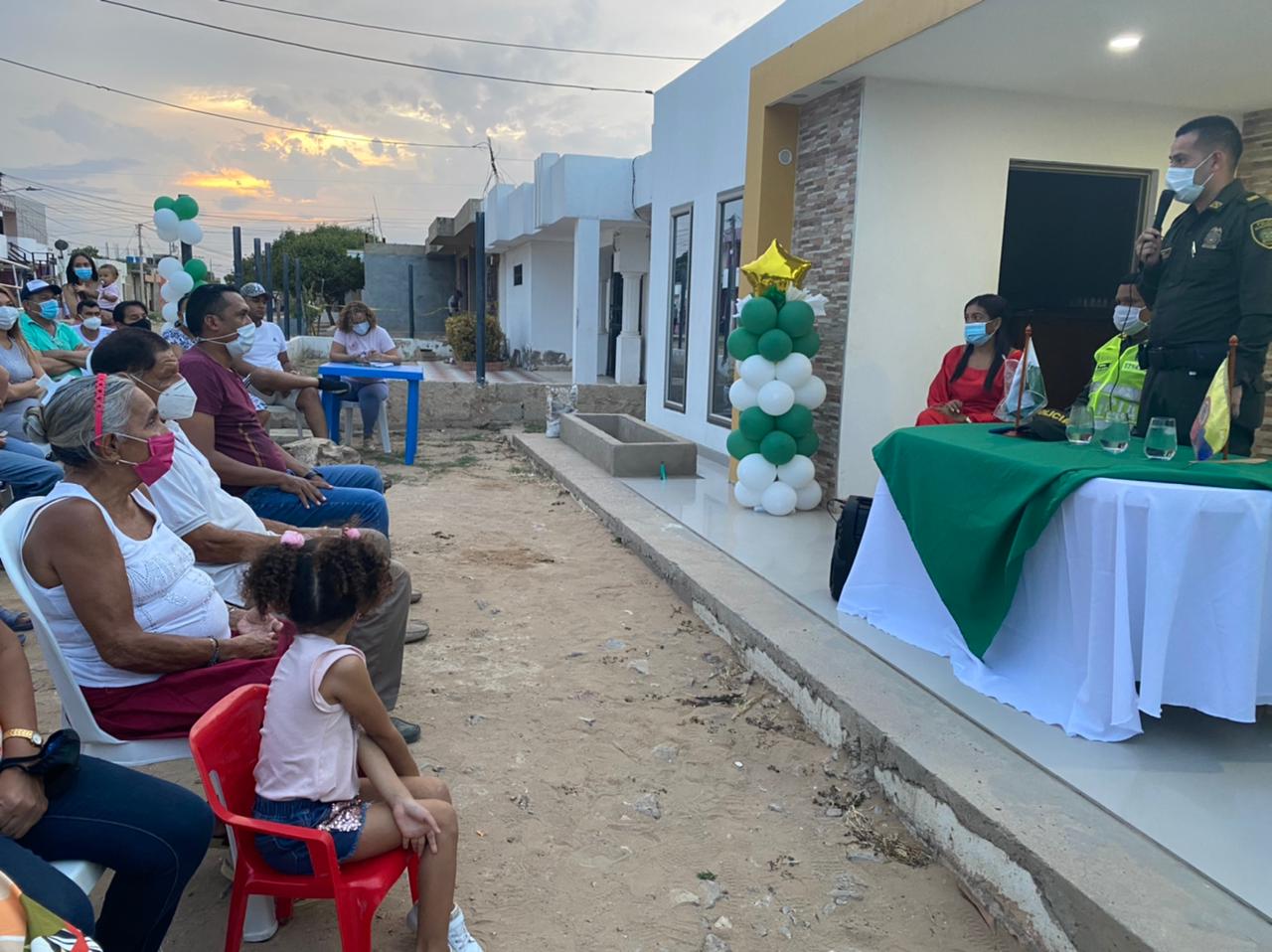 https://www.notasrosas.com/Policía Guajira crea Primer Frente de Seguridad Local Tecnológico en Maicao