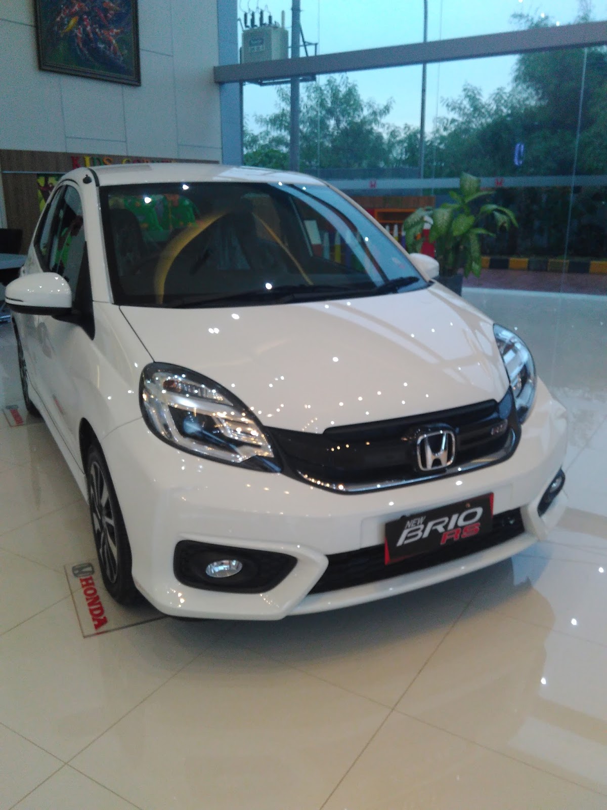 KREDIT HONDA BRIO Angsuran 2 JUTAAN HONDA MOBIL AKU