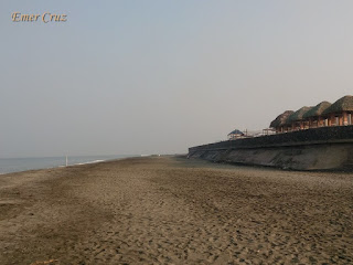 Pinoy Solo Hiker - Mindoro Black Beach Vigan