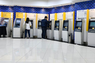 Cara Memasukan Kartu ATM Mandiri