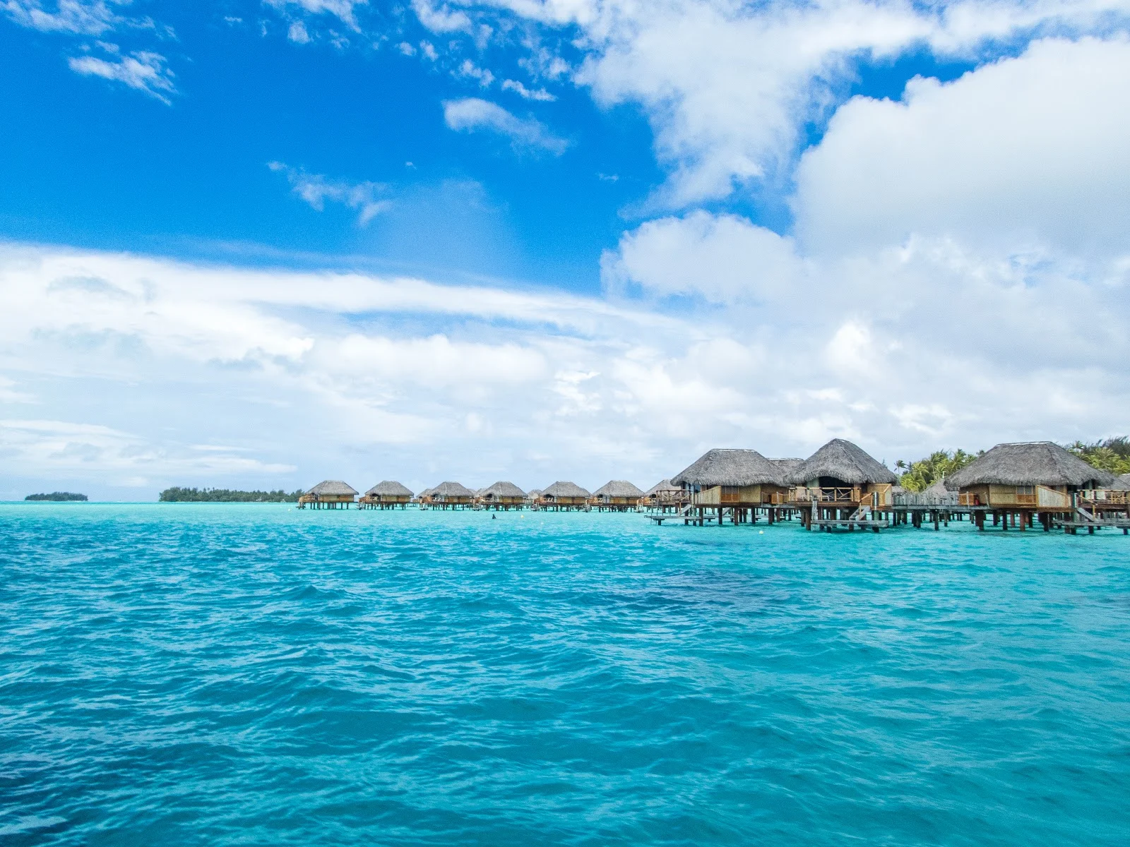 Bora-Bora Pearl Beach Resort & Spa