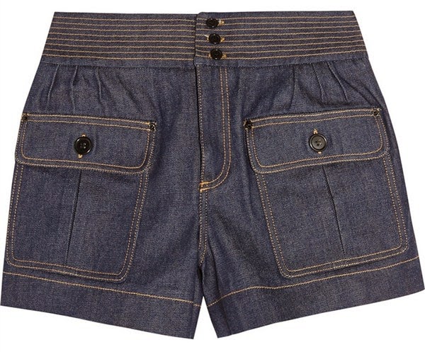 Model celana pendek denim dari Chlo� ($596)