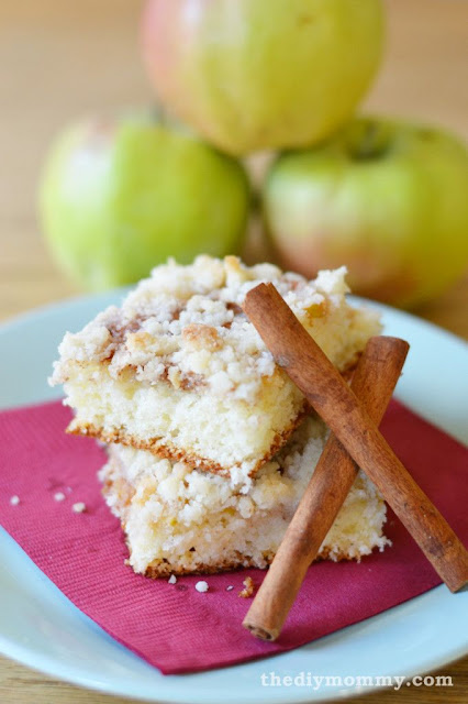 German Apple Crumb Cake Recipe