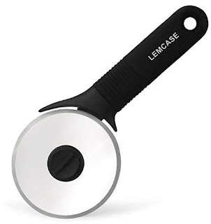LEMCASE Pizza Cutter Wheel, Kitchen Slicer - Silicone Handle and Stainless Steel Blade with Protective Cover | Black