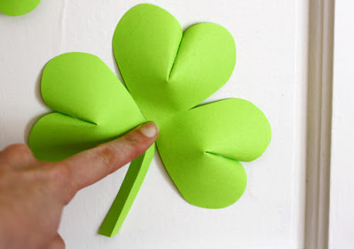  You tin role the same template to whip upwards only about quick shamrocks Easy-to-make St. Patrick's Day decorations