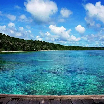 danau kakaban kepulauan derawan