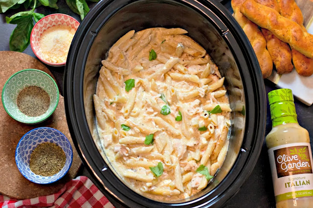 Slow Cooker Olive Garden Chicken Pasta