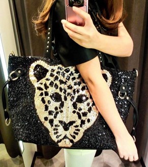 9214 -  165 RIBU -Material PU Leather Bottom Width 42 Cm Height 32 Cm Thickness 29 Cm Weight 0.85--