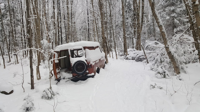 Sentier en direction du lac Bruyère et Le Nordet