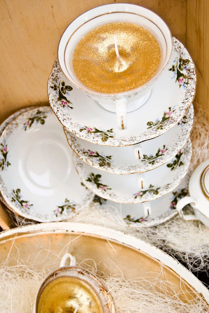  DIY Homemade gold glitter candles in tea cups, tutorial