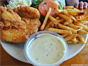 Jake's Seafood Restaurant: Lunch Fish Burger $13.95