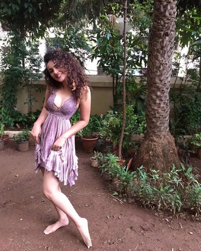 Pic of the day: Seerat Kapoor Turns Super Pictures