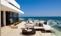 Laguna Beach Beautiful Residence Design With Benefits From A Privileged Beach Front Position