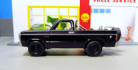 greenlight dodge ramcharger black bandit