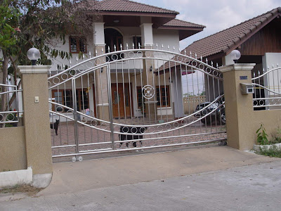 Modern Homes Main Entrance Gate Designs