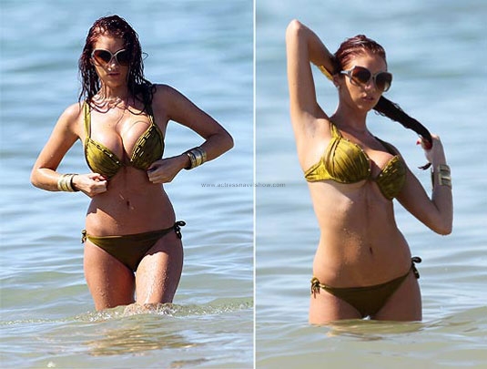 Amy Childs Hot Bikini Wallpapers