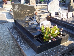 2008.09.26-016 tombe de la Mère Denis