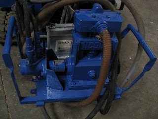 Mud-water pump