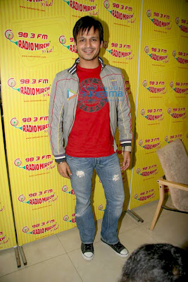 Vivek Oberoi promotes Prince on Radio Mirchi 98.3 FM image