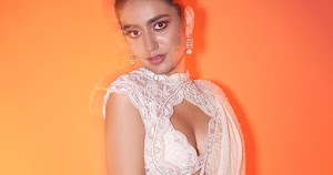 priya prakash varrier white saree cleavage bro yaarian actress