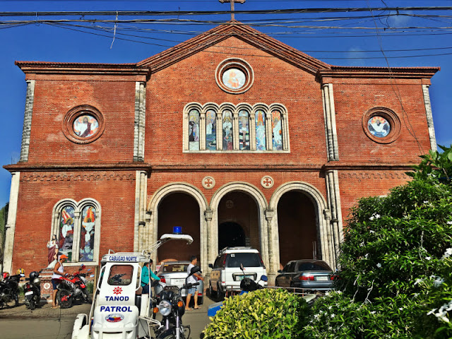 HOW TO GO TO PAVIA CHURCH (1.) This is how I get there. From Iloilo City, ride a jeepney with the sign board Jaro-Liko. Fare is Php8. (2.) Disembark at Jaro Plaza. At Jaro Plaza near Andoks and Seven Eleven, ride another jeepney bound for Pavia. Fare is Php12. (3.) Disembark at Pavia Church.