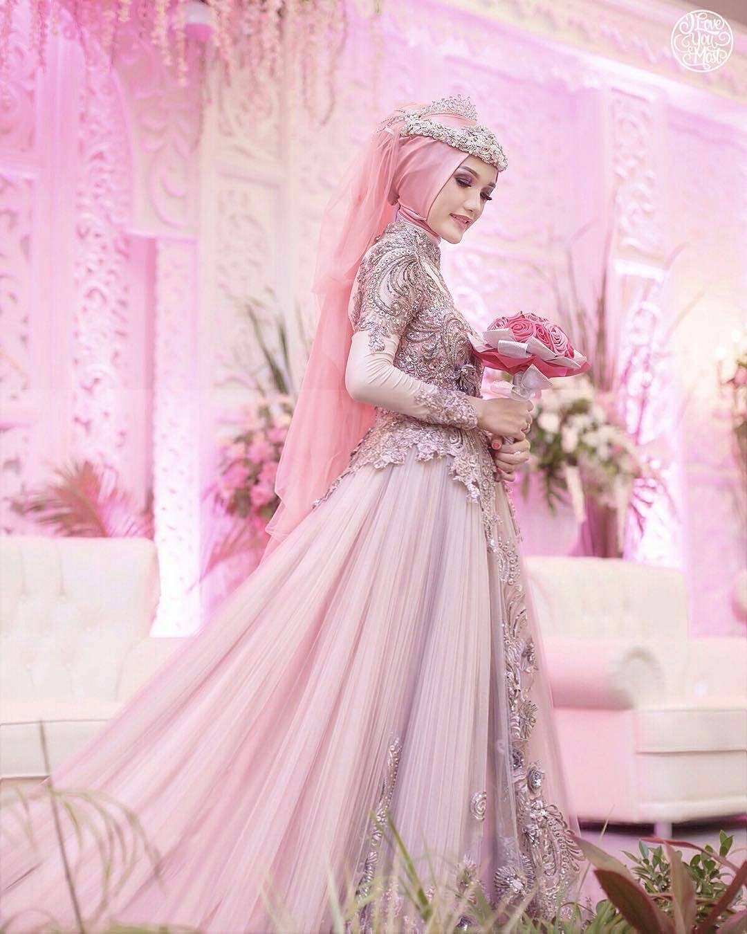 Yang Mau Walimahan Simak Inspirasi Gaun Pengantin Muslimah Terbaru