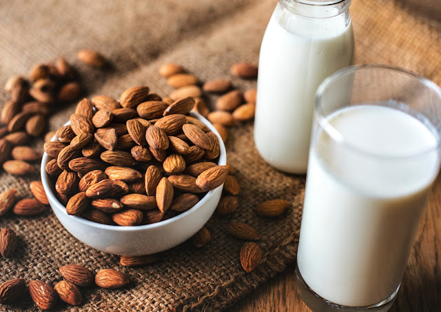 almond, milk, high protein diet