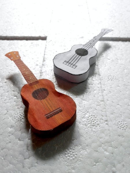 paper craft ukulele