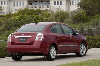 2010 Nissan Sentra - Rear Side