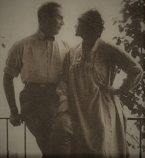 Barbara_La_Marr_&_Jack_Dougherty_1923