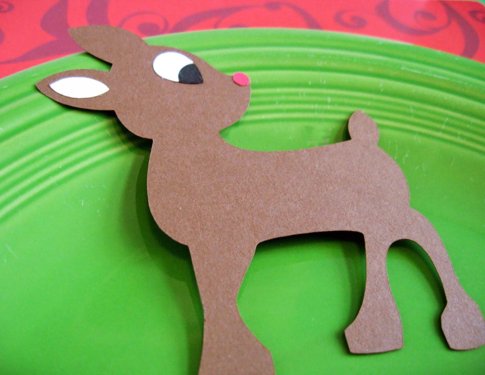 http://www.tiffzippy.com/rudolph-the-reindeer-place-cards/