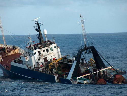 Teori Segitiga Bermuda Di Dunia [ www.BlogApaAja.com ]