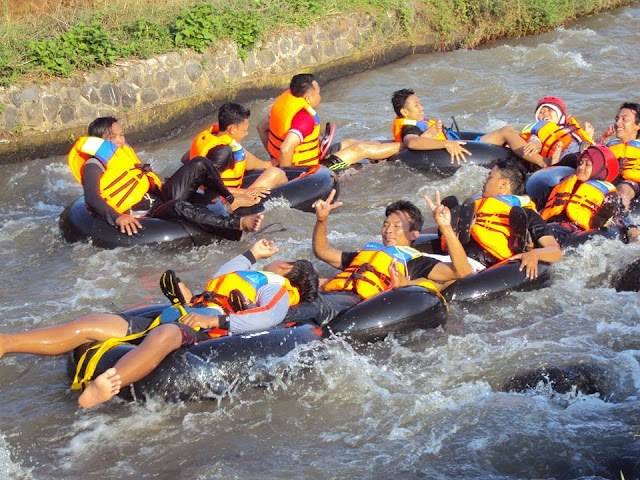 Rafting Pandansari Warungasem Batang