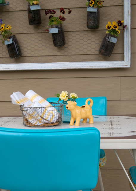 How to Make over a Vintage Dinette Set (using Spray Paint & Mod Podge!)