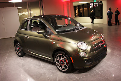 2011 Fiat 500 1.4i 16v MultiAir Los Angeles 2010 first live photos