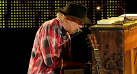 Neil Young FarmAid 2013